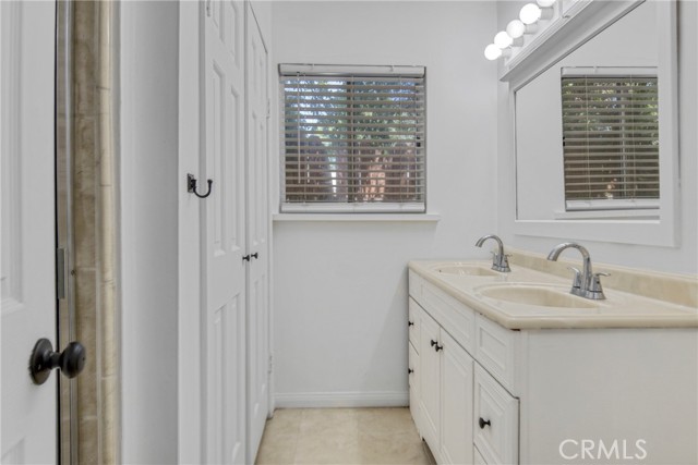Detail Gallery Image 17 of 35 For 23016 Saticoy St, West Hills,  CA 91304 - 3 Beds | 2 Baths