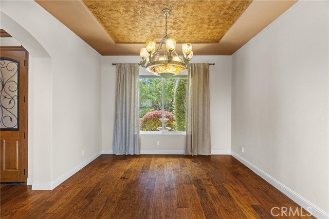Detail Gallery Image 8 of 39 For 325 Red Oak Way, Arroyo Grande,  CA 93420 - 4 Beds | 4 Baths