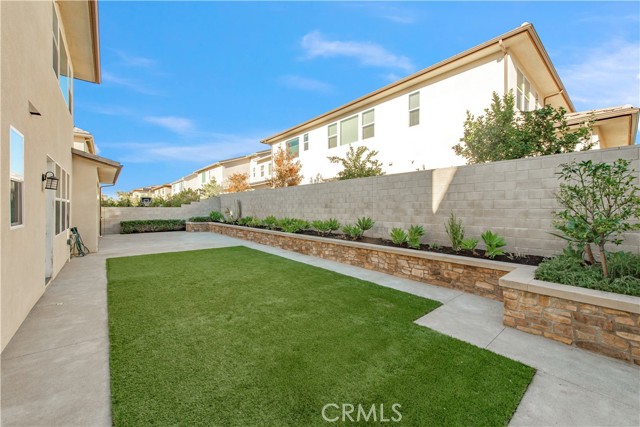 Detail Gallery Image 30 of 32 For 61 Einstein, Irvine,  CA 92618 - 4 Beds | 3/2 Baths