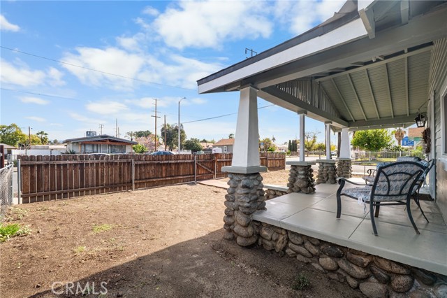Detail Gallery Image 4 of 44 For 903 Webster, Redlands,  CA 92374 - 4 Beds | 2/1 Baths