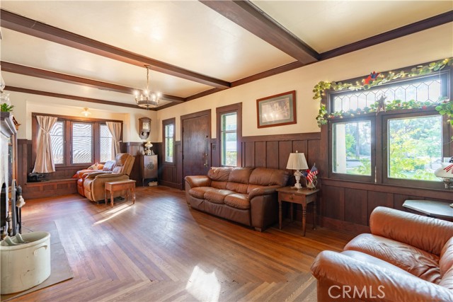 7914 Magnolia Avenue, Riverside CA: https://media.crmls.org/medias/de75964b-8ea6-466d-b89d-66df17688028.jpg