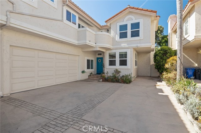 2403 Voorhees Avenue, Redondo Beach, California 90278, 4 Bedrooms Bedrooms, ,3 BathroomsBathrooms,Residential,Sold,Voorhees,SB22138890