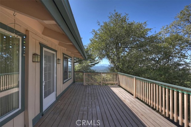 815 Chamois, Crestline, CA 92325