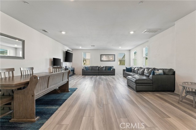 Detail Gallery Image 17 of 61 For 1208 Dock, Harbor City,  CA 90710 - 4 Beds | 4 Baths