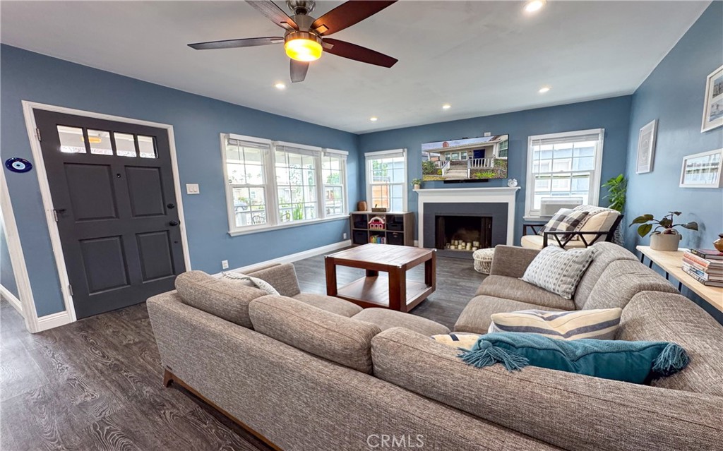 MLS #SB25243876 image #4