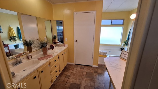 Detail Gallery Image 9 of 18 For 601 N Kirby #258,  Hemet,  CA 92543 - 2 Beds | 2 Baths