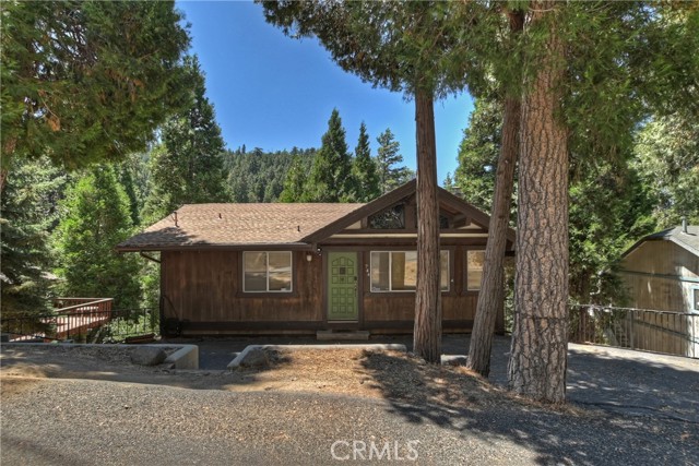 744 Bergschrund Drive, Crestline, California 92325, 3 Bedrooms Bedrooms, ,2 BathroomsBathrooms,Residential,For Sale,744 Bergschrund Drive,CREV24168103