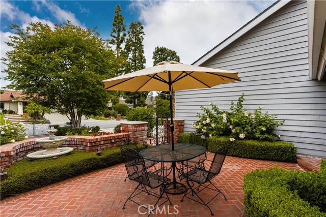 18672 Evergreen Avenue, Yorba Linda CA: https://media.crmls.org/medias/de7907bc-faf0-44de-9347-72be1af4165f.jpg