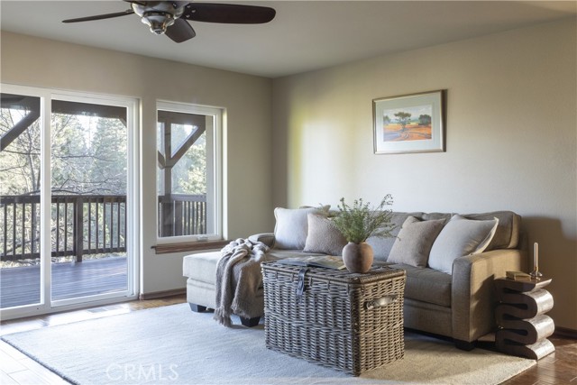 Detail Gallery Image 20 of 32 For 183 Chipmunk, Lake Arrowhead,  CA 92352 - 6 Beds | 5/1 Baths