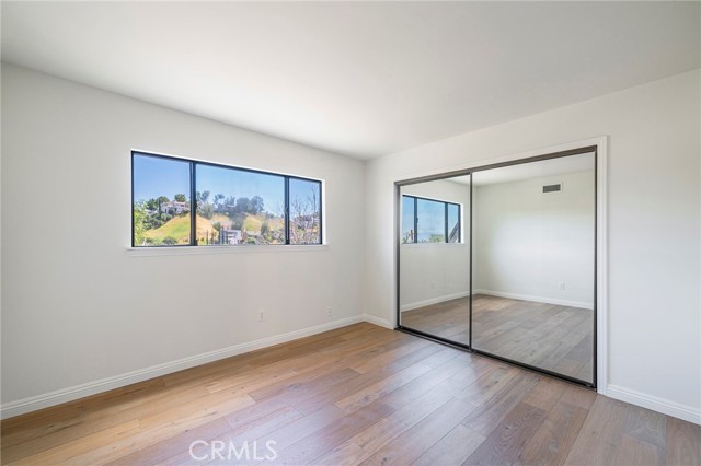Detail Gallery Image 32 of 45 For 5245 Elvira Rd, Woodland Hills,  CA 91364 - 3 Beds | 3 Baths
