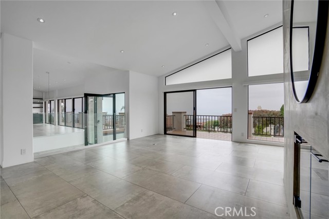 Detail Gallery Image 2 of 46 For 1424 via Zumaya, Palos Verdes Estates,  CA 90274 - 5 Beds | 4 Baths