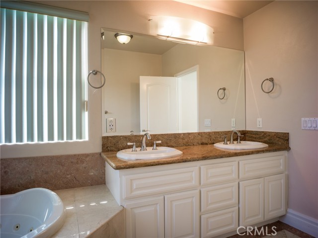 Detail Gallery Image 26 of 39 For 146 W Le Roy, Arcadia,  CA 91007 - 5 Beds | 5 Baths