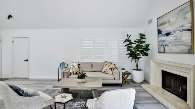 5739 E Stillwater Avenue, Orange CA: https://media.crmls.org/medias/de79d8e2-e30a-4c29-9fc7-1339a2b0505e.jpg