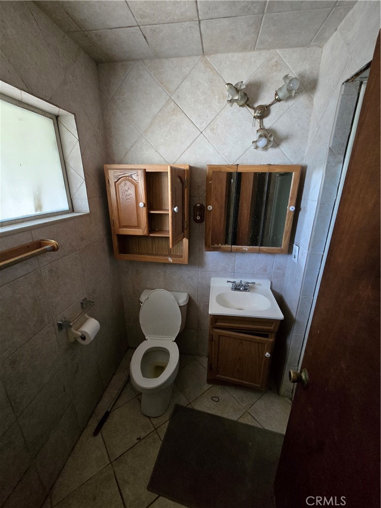 https://media.crmls.org/medias/de7ad55f-92cf-484e-a479-fbaa76ac6b22.jpg?preset=X-Large