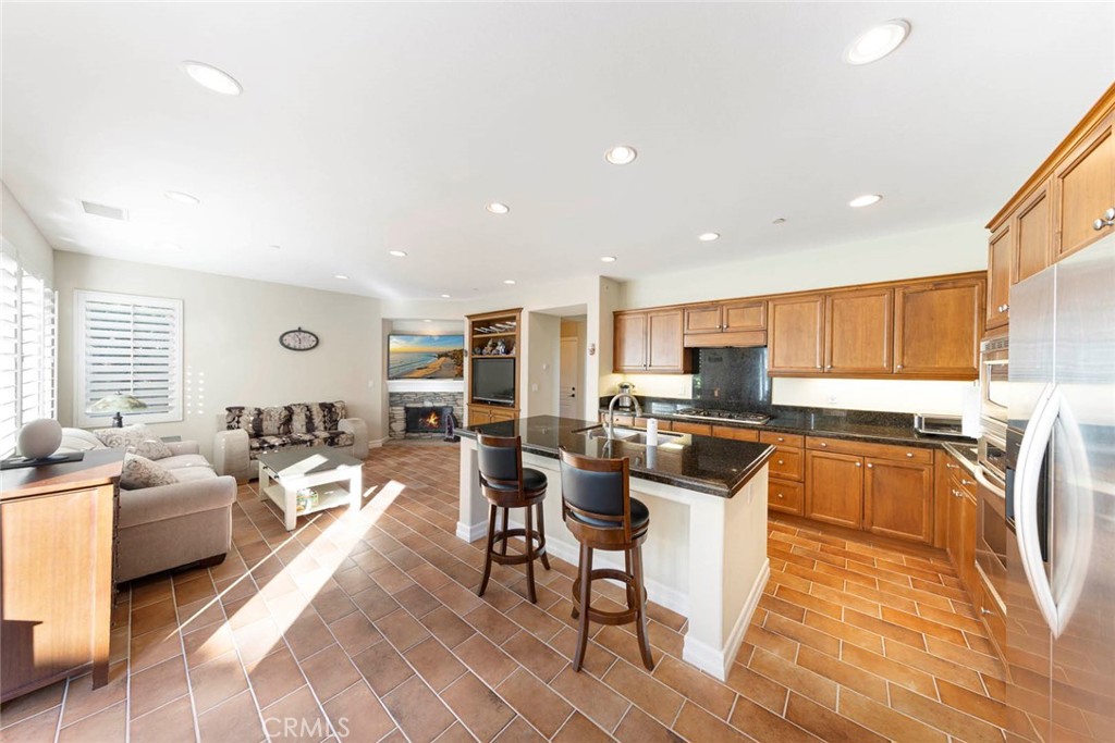 MLS #OC25172072 img 15