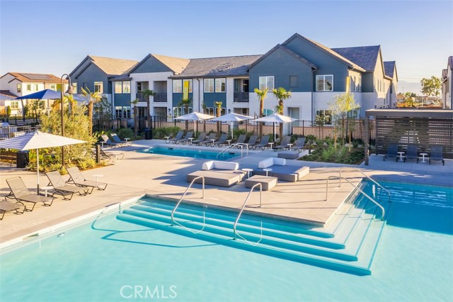 4165 S. WINWOOD PASEO S, Ontario CA: https://media.crmls.org/medias/de7b258f-846c-4130-b106-35471f0dcb27.jpg