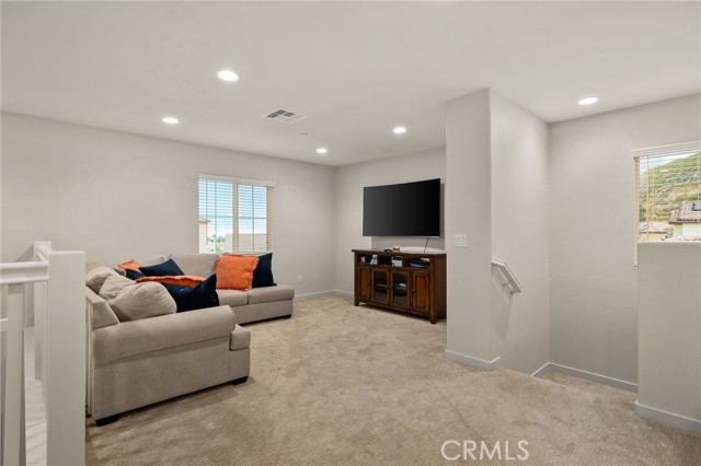 Detail Gallery Image 17 of 31 For 31014 Avenida Ramblas, Highland,  CA 92346 - 4 Beds | 3 Baths