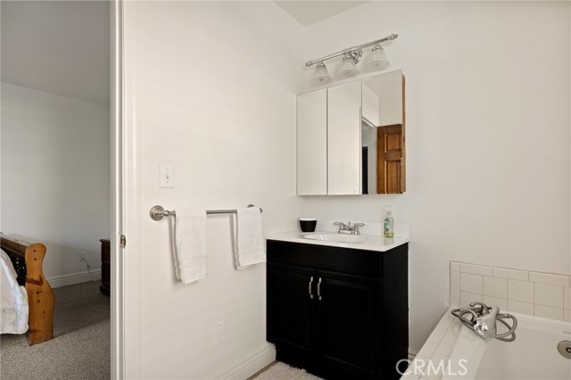 32784 Richmond Drive, Running Springs CA: https://media.crmls.org/medias/de7bf56b-f95e-4487-9ab1-3ca401b38584.jpg