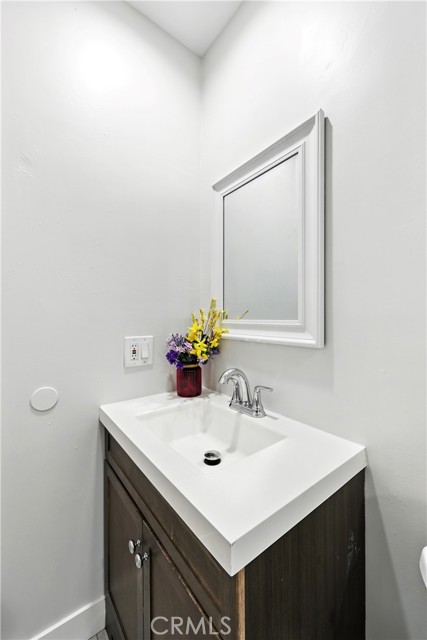 Detail Gallery Image 28 of 44 For 15605 Kervin Ave, Paramount,  CA 90723 - 4 Beds | 2 Baths