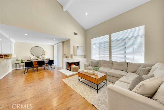 22915 Colombard Lane, Diamond Bar CA: https://media.crmls.org/medias/de7c7de6-2d09-4746-b6e4-b613a12a489a.jpg
