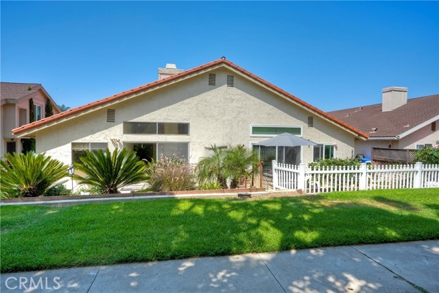 6766 Camino Del Prado, Carlsbad CA: https://media.crmls.org/medias/de7ed437-e24a-4860-817c-e42710ec9bb4.jpg