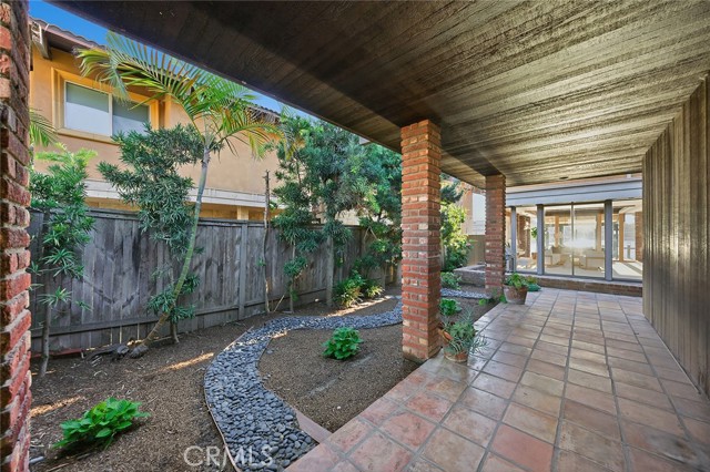 Image 31 of 47 For 16611 Carousel Lane