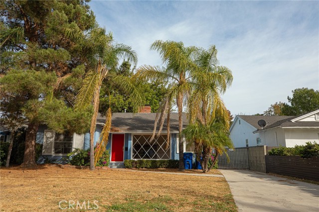 Detail Gallery Image 4 of 29 For 4842 Fulton Ave, Sherman Oaks,  CA 91423 - 2 Beds | 1/1 Baths