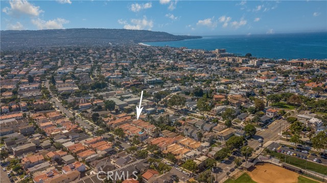 221 Irena Avenue, Redondo Beach, California 90277, 5 Bedrooms Bedrooms, ,1 BathroomBathrooms,Residential,Sold,Irena,PV21208523