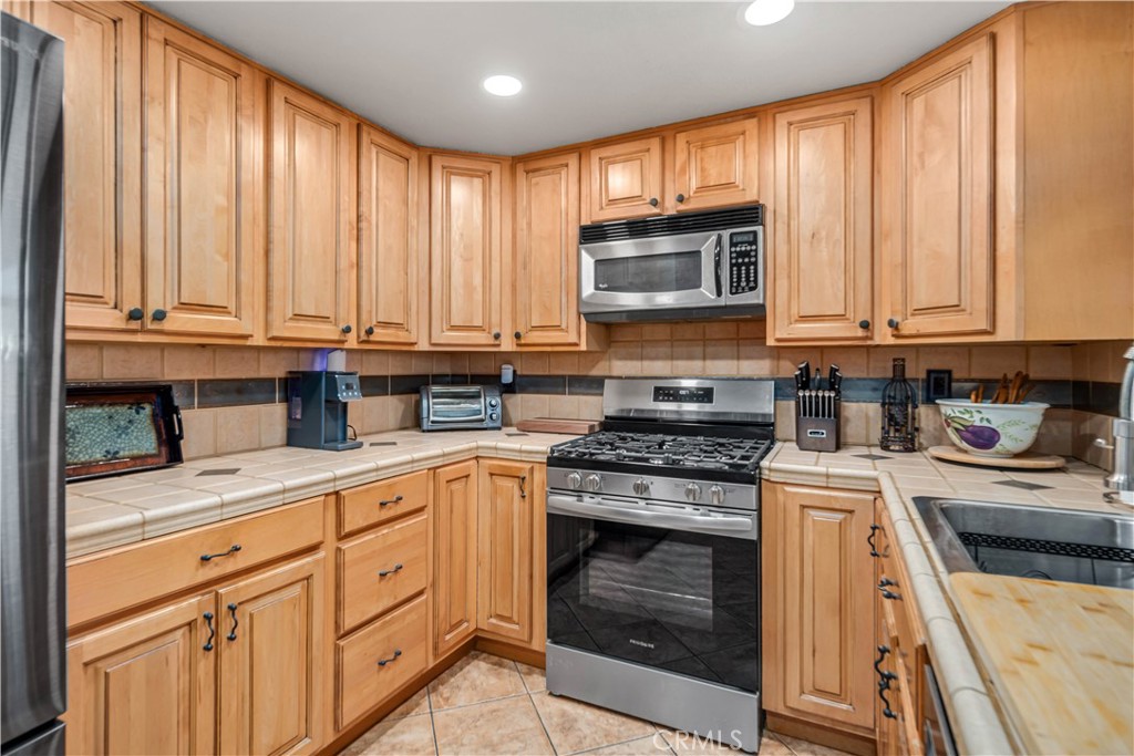 MLS #SR25242918 image #12