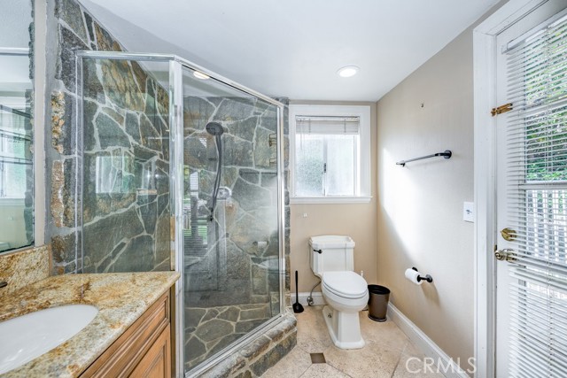 Detail Gallery Image 11 of 64 For 1101 Hacienda Dr, Simi Valley,  CA 93065 - 4 Beds | 3/1 Baths