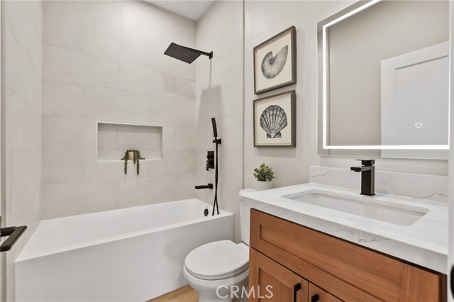 Detail Gallery Image 24 of 59 For 302 Tall Oak, Irvine,  CA 92603 - 3 Beds | 3/1 Baths