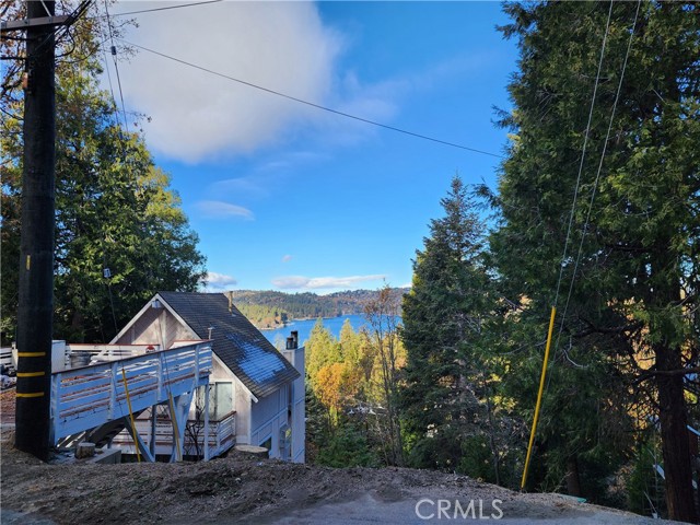 Detail Gallery Image 4 of 15 For 104 Fremont Rd, Lake Arrowhead,  CA 92352 - – Beds | – Baths