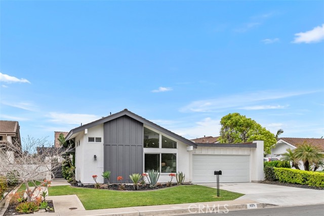 625 Calle Miguel, San Clemente CA: https://media.crmls.org/medias/de84284a-c8f7-4eb9-921c-bbffed135182.jpg