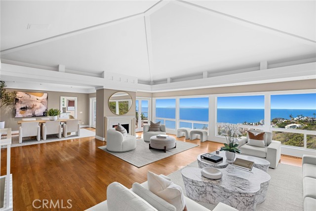 755 Pelican Drive, Laguna Beach CA: https://media.crmls.org/medias/de84687a-ab46-46ac-ae3f-c445f8c345ab.jpg