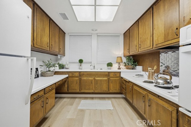 Detail Gallery Image 22 of 48 For 13342 Del Monte 5p,  Seal Beach,  CA 90740 - 2 Beds | 2 Baths