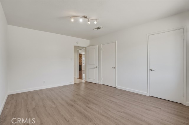 Detail Gallery Image 9 of 37 For 6527 Buffalo, Van Nuys,  CA 91401 - 3 Beds | 2 Baths