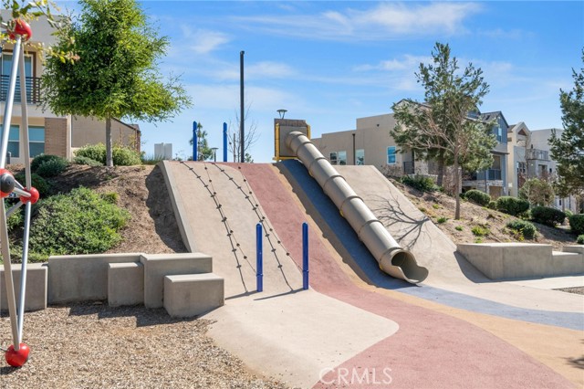 Detail Gallery Image 64 of 70 For 191 Sash, Irvine,  CA 92618 - 4 Beds | 3/1 Baths