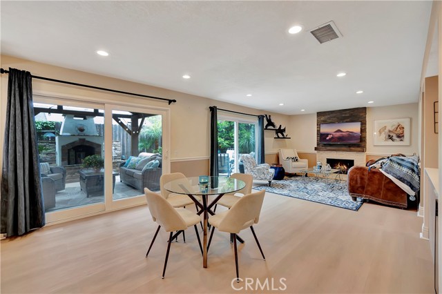 22471 Rippling Brook, Lake Forest CA: https://media.crmls.org/medias/de859f37-4bbb-487f-a0ac-e1397f398e07.jpg