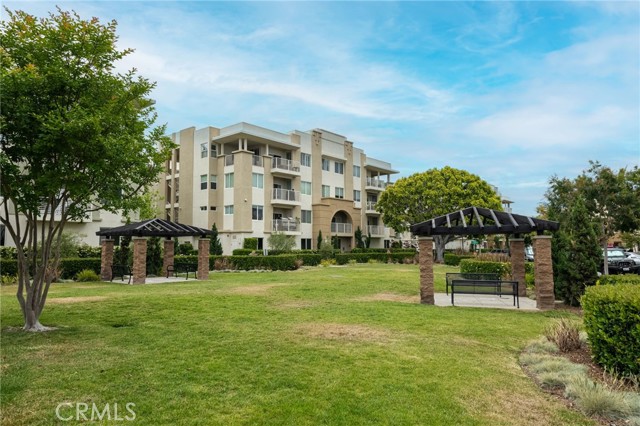 Detail Gallery Image 57 of 58 For 5341 Strand #105,  Hawthorne,  CA 90250 - 2 Beds | 2/1 Baths