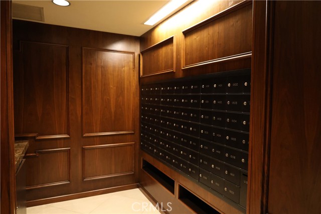 Detail Gallery Image 32 of 38 For 222 Monterey Rd #1603,  Glendale,  CA 91206 - 2 Beds | 2 Baths