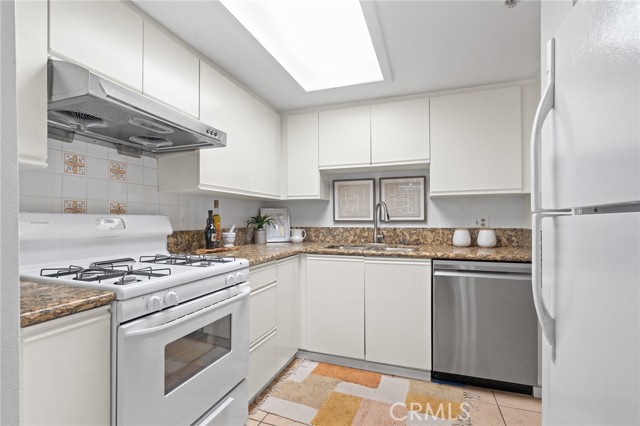 Detail Gallery Image 12 of 32 For 1522 S Baldwin Ave #15,  Arcadia,  CA 91007 - 2 Beds | 2/1 Baths