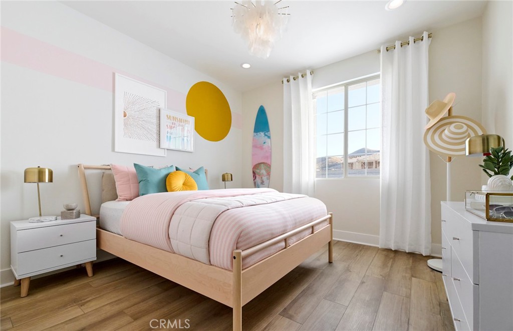 https://media.crmls.org/medias/de88d9bf-76d6-404b-8fb4-e78634dcf1bf.jpg?preset=X-Large
