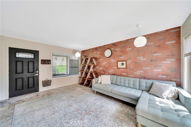 Detail Gallery Image 3 of 34 For 27416 Rondell St, Agoura Hills,  CA 91301 - 2 Beds | 1 Baths