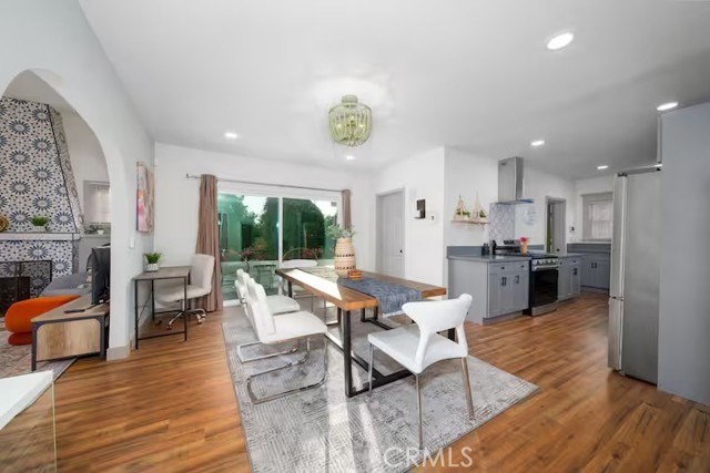 5743 Magnolia Avenue, Riverside CA: https://media.crmls.org/medias/de89da8b-c593-4bdc-ba20-f3d15cddb4b1.jpg