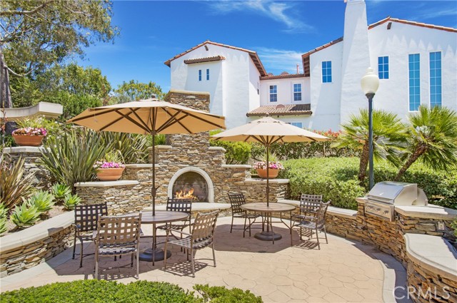 33 Renata, Newport Coast CA: https://media.crmls.org/medias/de89fad6-9ef9-4ed5-a01c-c96efeb0da5d.jpg