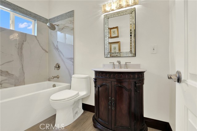 834 15th Street, Hermosa Beach CA: https://media.crmls.org/medias/de8a39b5-fea9-4383-af4b-651223b03581.jpg