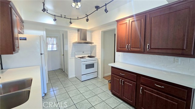 Detail Gallery Image 6 of 27 For 625 Tressy Ave, Glendora,  CA 91740 - 3 Beds | 1/1 Baths