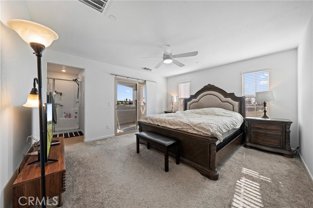 Detail Gallery Image 4 of 11 For 981 W Clover, Rialto,  CA 92376 - 3 Beds | 2/1 Baths