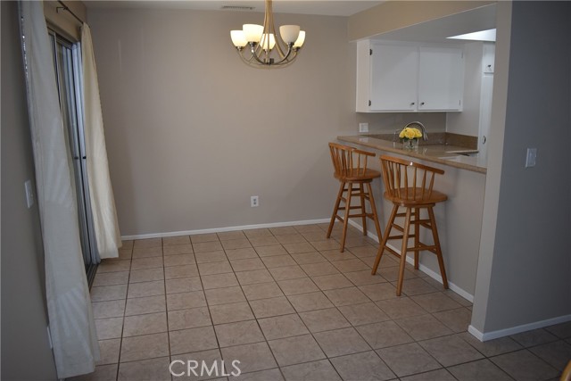 Detail Gallery Image 7 of 21 For 11106 Arminta St #4,  Sun Valley,  CA 91352 - 2 Beds | 1/1 Baths