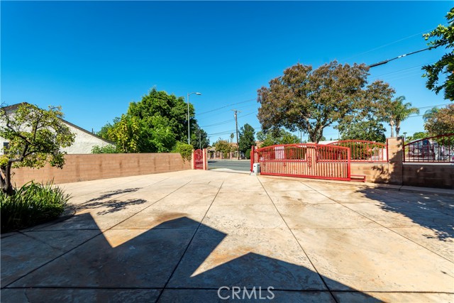 Detail Gallery Image 54 of 62 For 16040 Parthenia, North Hills,  CA 91343 - 2 Beds | 1/1 Baths